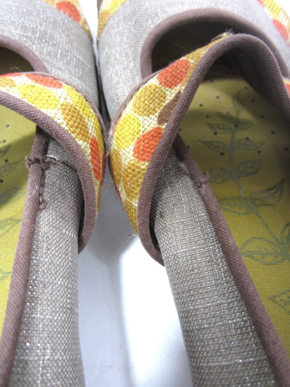 Keen Size 9.5 M Harvest Mary Jane Yellow Mustard Orange Brown Dots Metallic - Picture 10 of 10